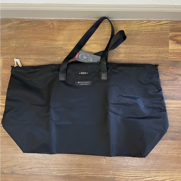 NWT Tumi Voyageur Just In Case Tote Black - Picture 3 of 10